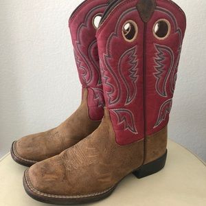 Kids Justin cowboy boots- size 1D